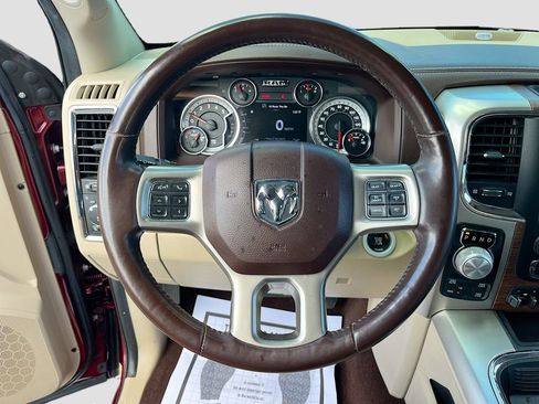 Used 2016 RAM 1500 Laramie w/ Convenience Group AWD/4WD image 11