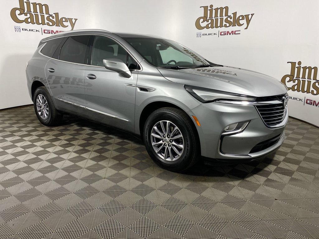 Certified 2024 Buick Enclave Essence AWD/4WD image 1