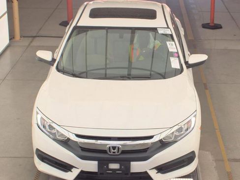 Used 2018 Honda Civic EX image 2