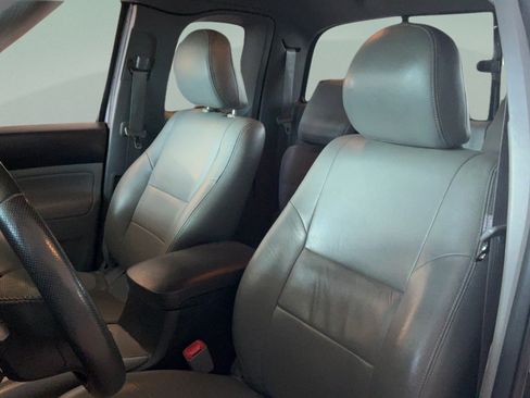 Used 2012 Toyota Tacoma PreRunner w/ SR5 Pkg RWD image 20