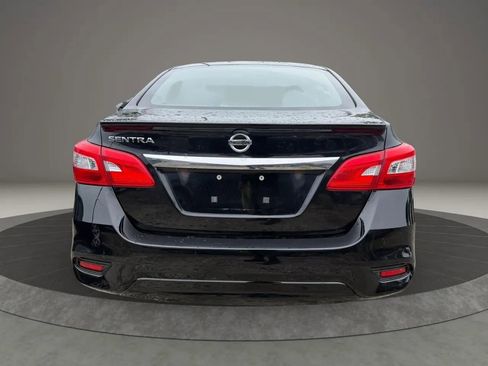 Used 2018 Nissan Sentra S w/ Appearance Package FWD image 6