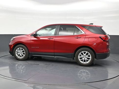 Used 2023 Chevrolet Equinox LT FWD image 2