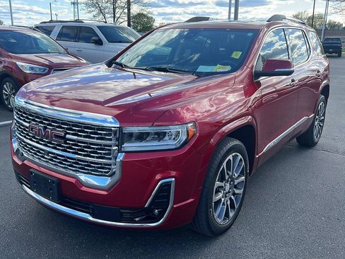 Used 2021 GMC Acadia Denali w/ Denali Ultimate Package AWD/4WD image 12