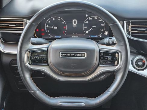 Certified 2022 Jeep Grand Wagoneer Series III w/ Flexible Seating Group AWD/4WD image 29