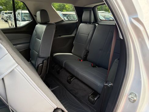 Used 2021 Chevrolet Traverse LT w/ LPO, Cargo Package AWD/4WD image 24
