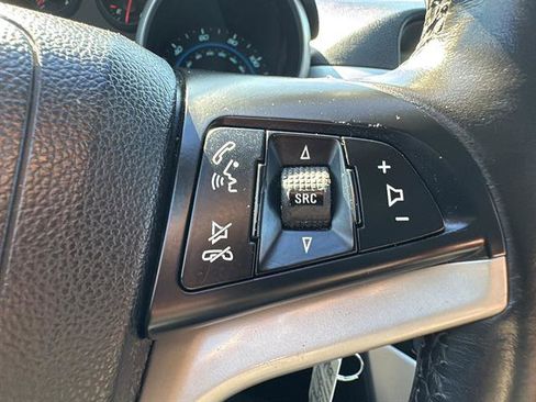 Used 2013 Chevrolet Cruze LT image 17