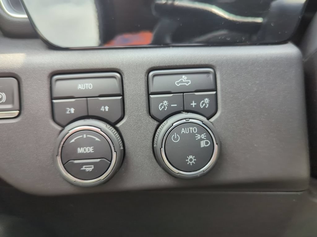 Certified 2024 Chevrolet Silverado 1500 LT AWD/4WD image 23