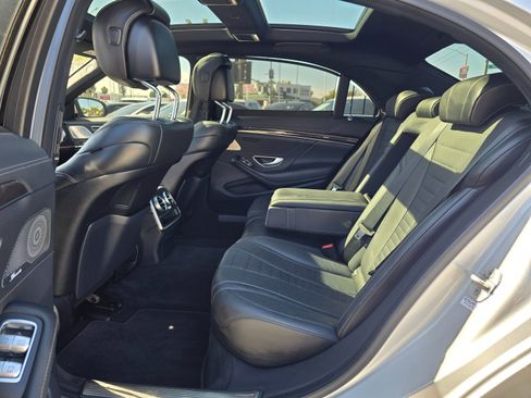 Used 2016 Mercedes-Benz S 550 Sedan image 19