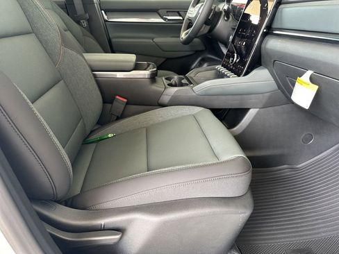 New 2026 GMC Terrain AT4 w/ Technology Package II image 37