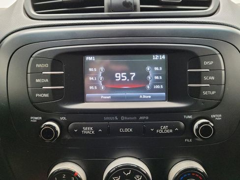 Used 2016 Kia Soul + FWD image 25