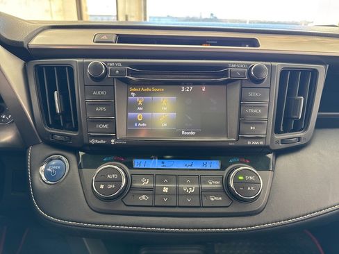 Used 2016 Toyota RAV4 XLE image 27