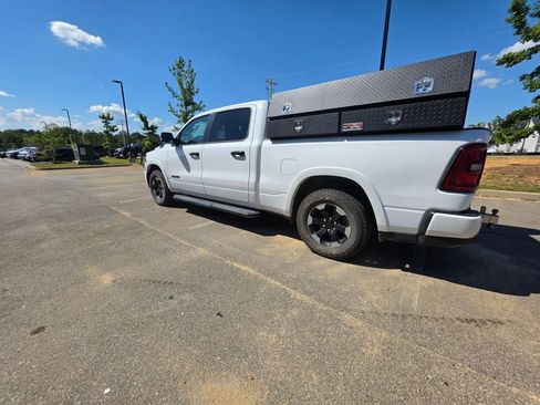 Used 2025 RAM 1500 Big Horn AWD/4WD image 2
