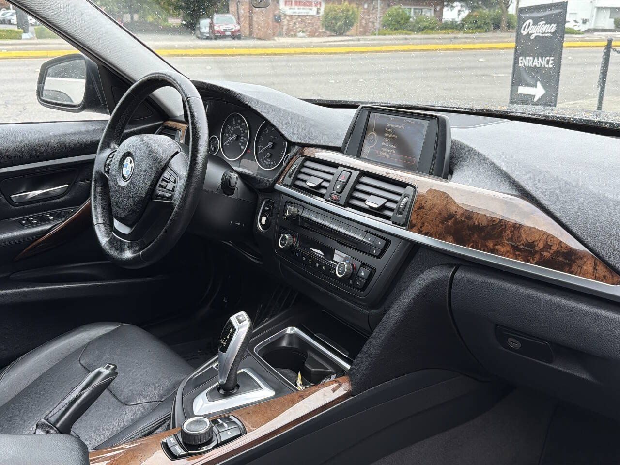 Used 2013 BMW 328i Sedan RWD image 17