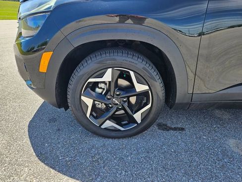 Used 2025 Kia Seltos EX w/ EX Sunroof Package FWD image 27