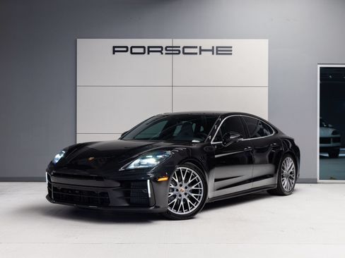 Certified 2025 Porsche Panamera image 1