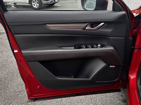 Certified 2025 MAZDA CX-5 Signature image 22