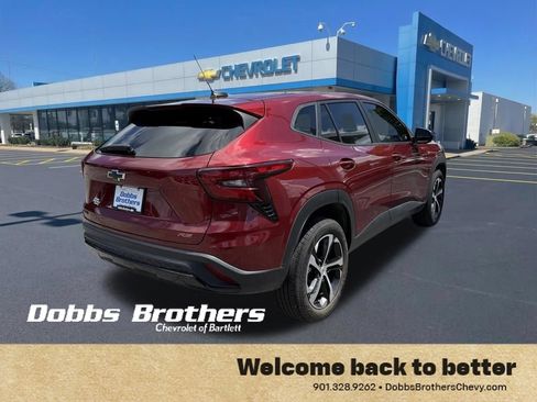 Certified 2024 Chevrolet Trax RS w/ Driver Confidence Package FWD image 8