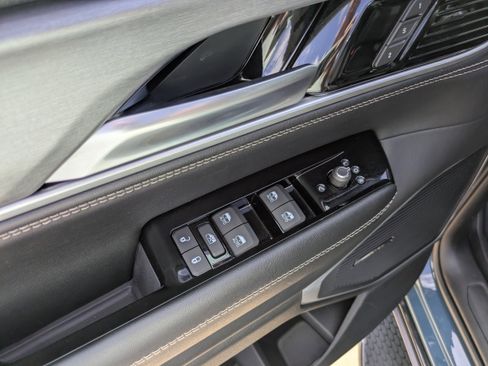 New 2026 Jeep Grand Wagoneer 4WD image 10