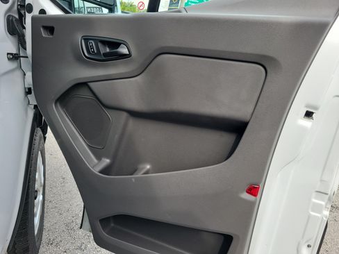Used 2025 Ford Transit 250 Low Roof w/ Exterior Upgrade Package RWD image 22