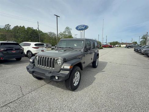 Used 2022 Jeep Wrangler Unlimited Sport AWD/4WD image 2