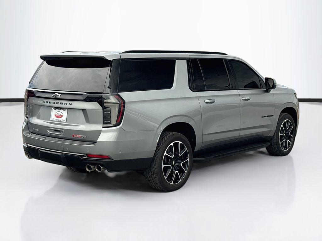 Used 2025 Chevrolet Suburban RST w/ Comfort Package RWD image 5