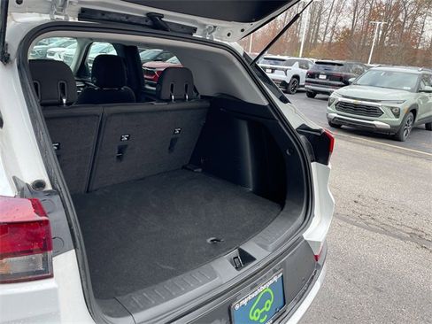 Certified 2022 Chevrolet TrailBlazer LT w/ Convenience Package image 25