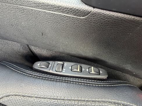 Used 2011 Mercedes-Benz E 350 Cabriolet image 26