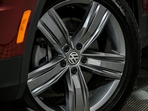 Certified 2020 Volkswagen Tiguan SE AWD/4WD image 4