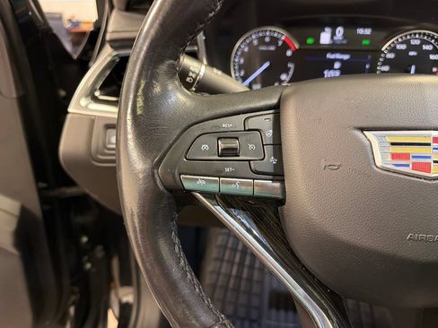 Used 2023 Cadillac XT6 Premium Luxury FWD image 34