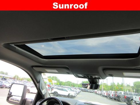 Used 2020 GMC Sierra 2500 Denali w/ Denali Ultimate Package AWD/4WD image 19