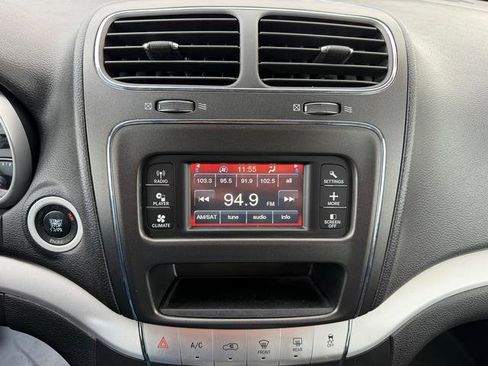 Used 2013 Dodge Journey SXT image 17