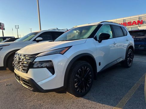 New 2026 Nissan Rogue SV image 2