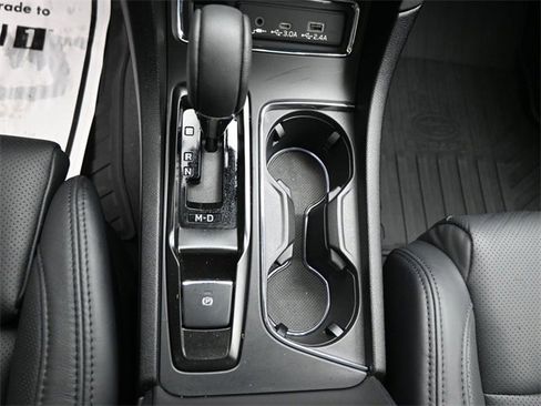 Used 2025 Subaru Ascent Bronze Edition image 17