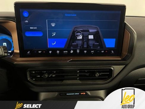 Used 2025 Ford Bronco Sport Outer Banks w/ Outer Banks Tech Package+ AWD/4WD image 16