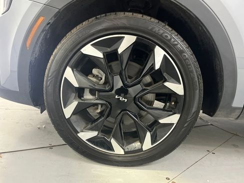 Used 2025 Kia Sorento EX FWD image 15