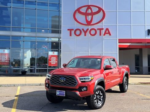 Used 2023 Toyota Tacoma TRD Off-Road w/ Technology Package AWD/4WD image 1