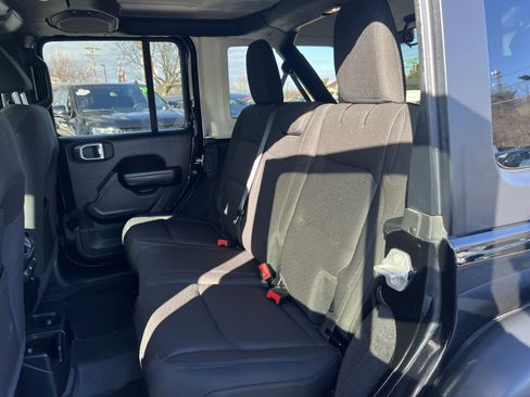 Used 2023 Jeep Wrangler Willys image 22
