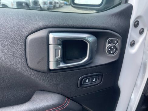 Used 2021 Jeep Wrangler Unlimited Rubicon AWD/4WD image 13