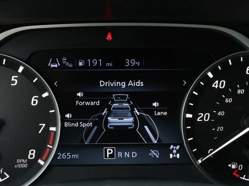 Used 2025 Nissan Frontier SV image 21