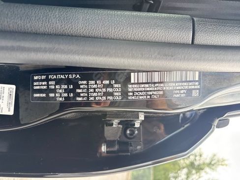Used 2022 Jeep Renegade Trailhawk AWD/4WD image 27