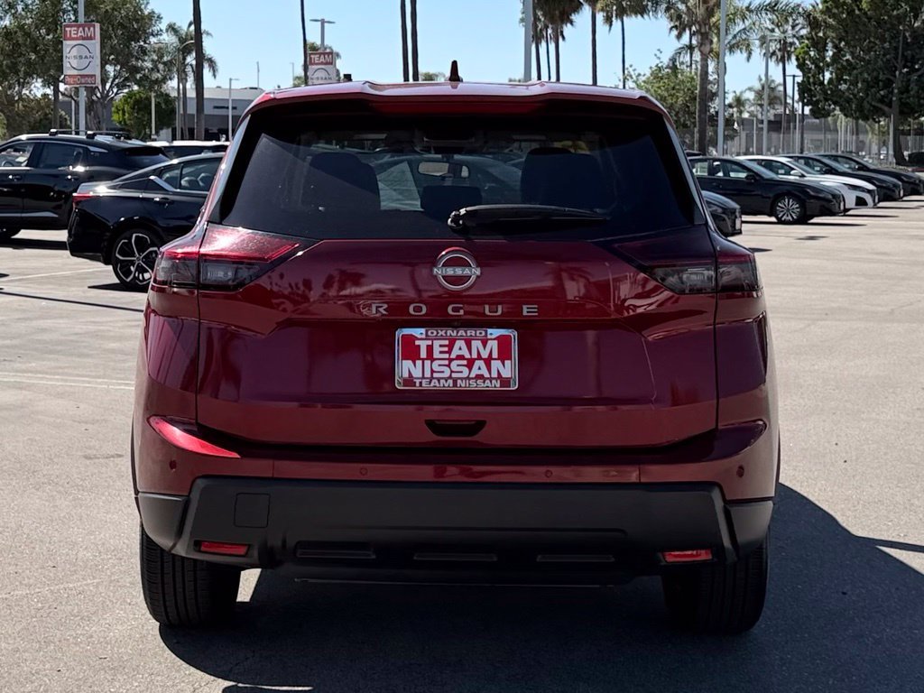 Certified 2025 Nissan Rogue SV FWD image 6