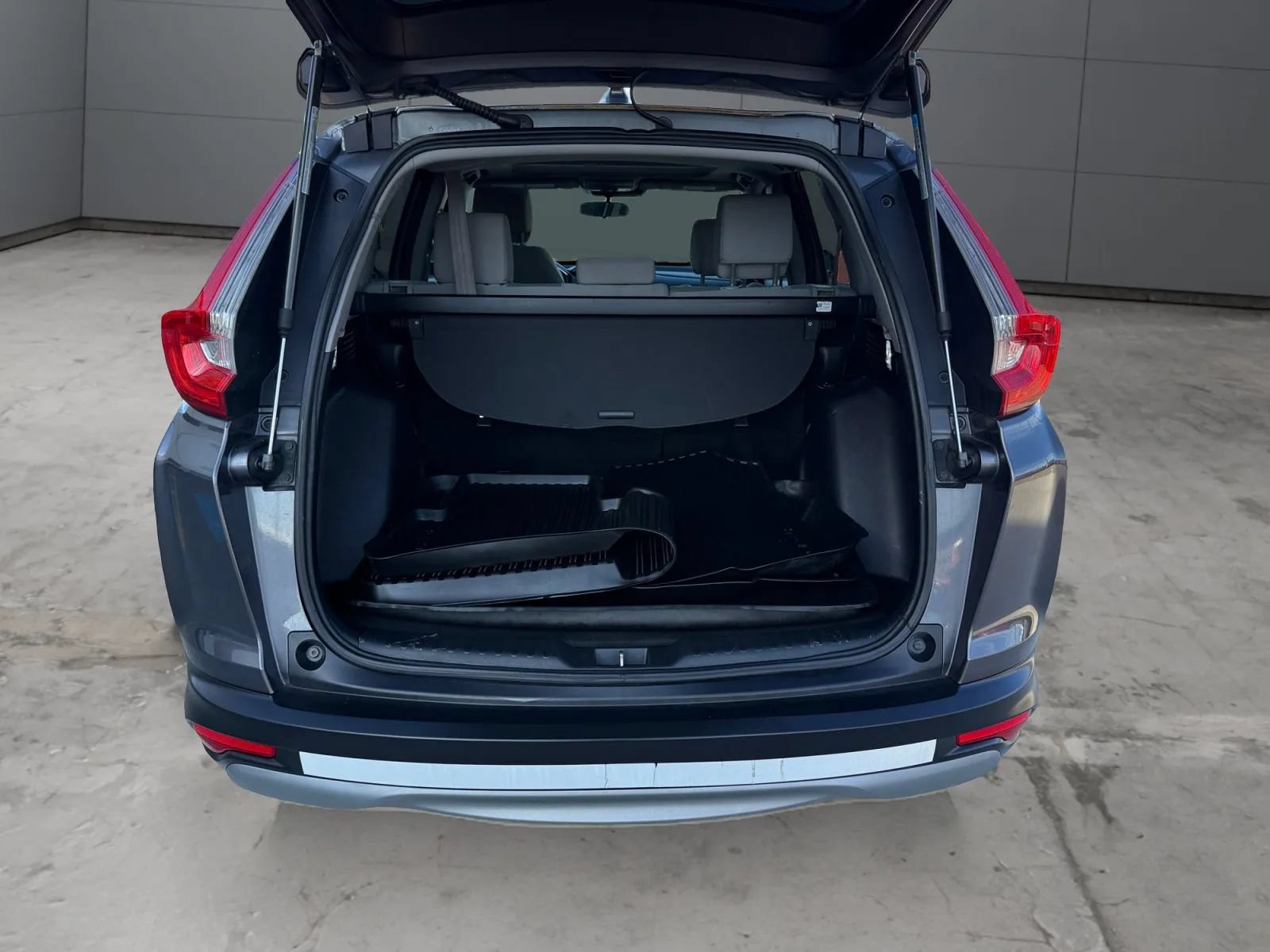 Used 2017 Honda CR-V EX image 10
