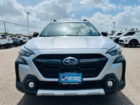 Used 2025 Subaru Outback Limited AWD/4WD image 2