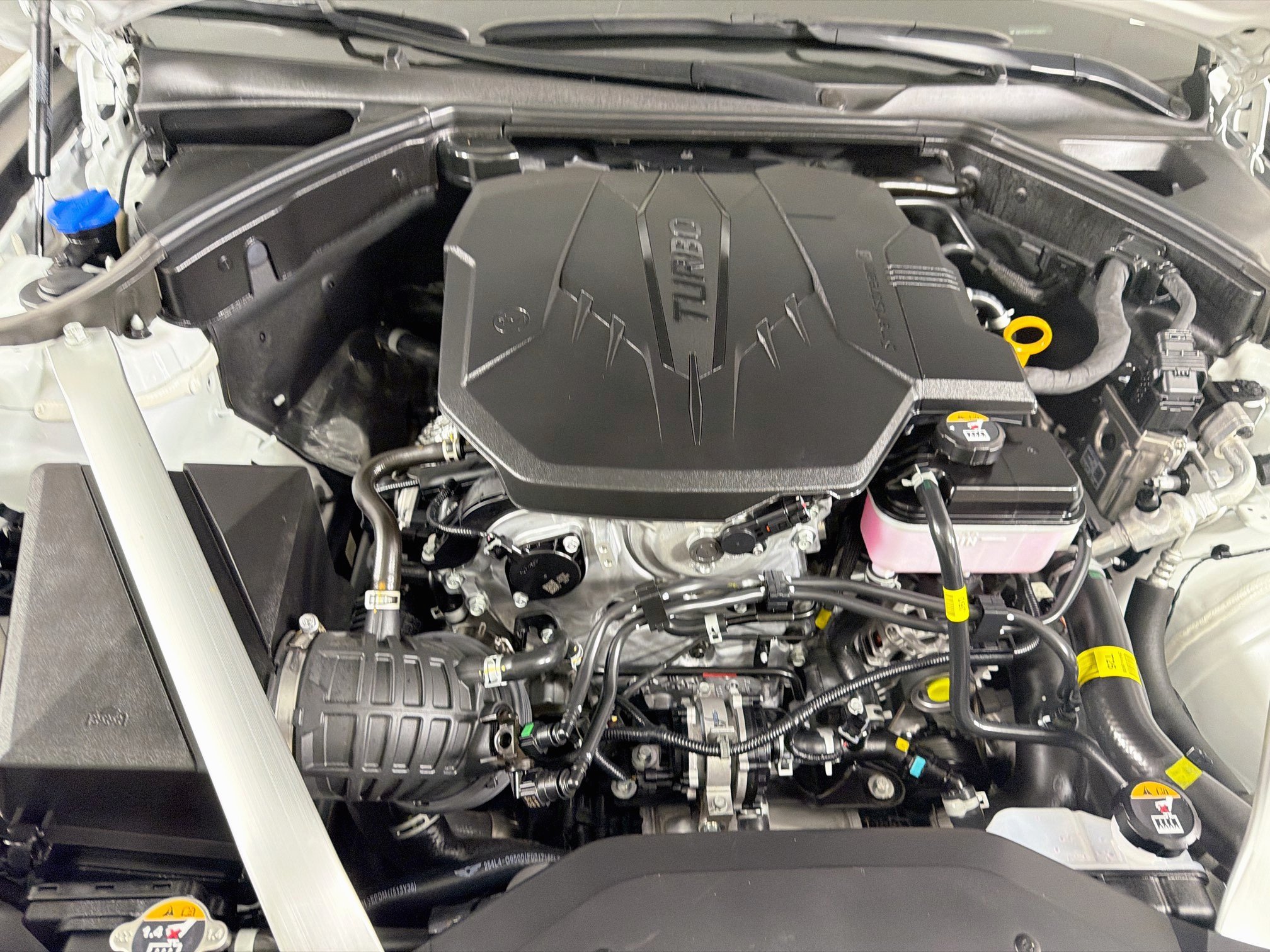 Used 2026 Genesis G70 2.5T RWD image 31