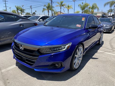 Used 2021 Honda Accord Sport Special Edition image 2