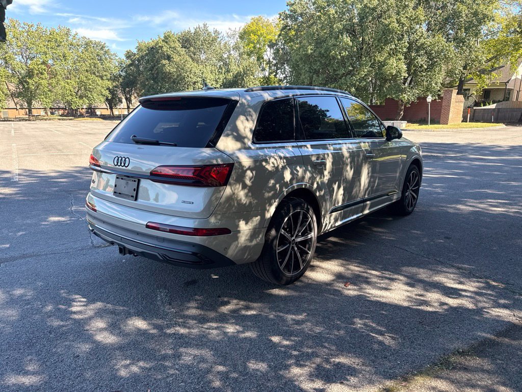 Used 2022 Audi Q7 3.0T Premium Plus AWD/4WD image 6