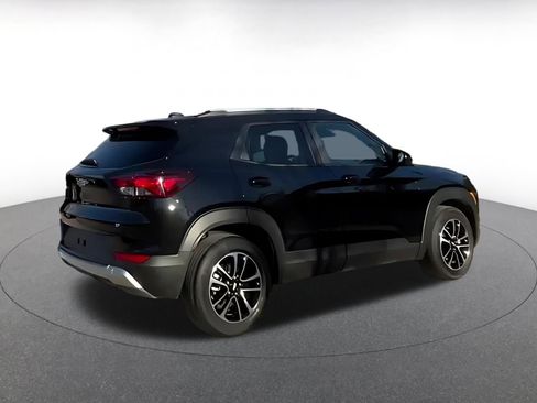 Used 2025 Chevrolet TrailBlazer LT image 11