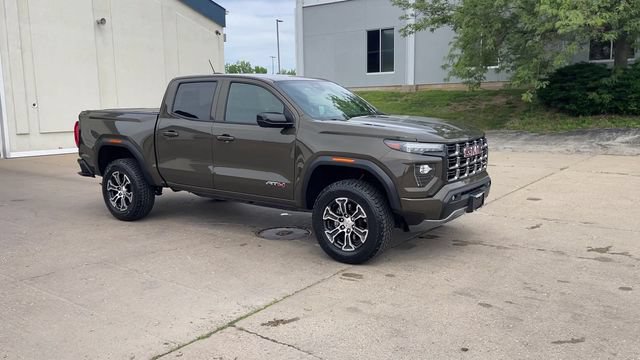 Used 2023 GMC Canyon AT4 w/ Technology Package AWD/4WD image 2
