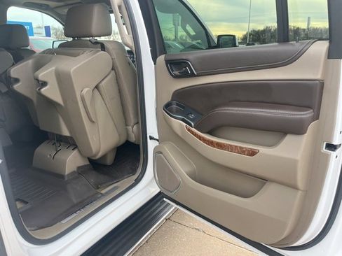 Used 2017 Chevrolet Suburban Premier image 52