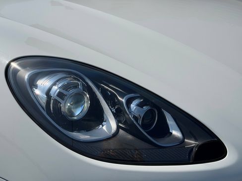 Used 2018 Porsche Macan S AWD/4WD image 12